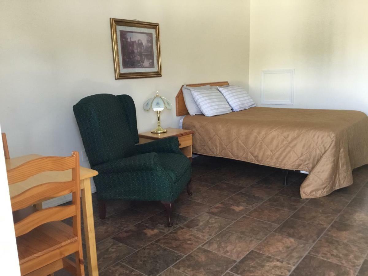 Fort Road Motel Perth-Andover Extérieur photo
